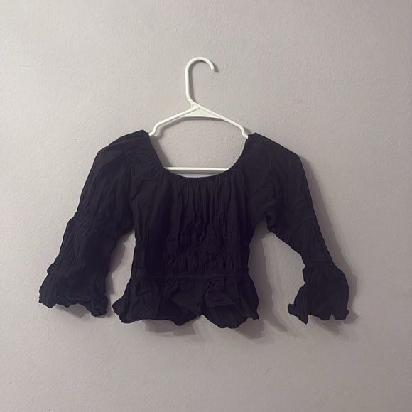 Wayf Black Puff Sleeve Blouse with Ruched Ruffles - Picture 4 of 4